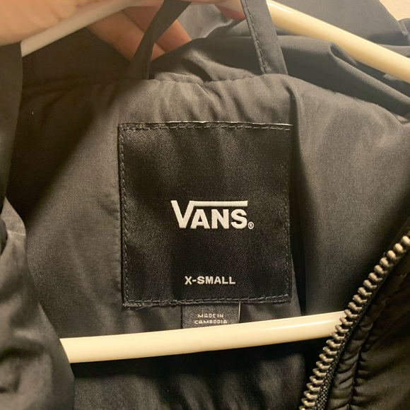 vans puffer jacket - Picture 2 of 5